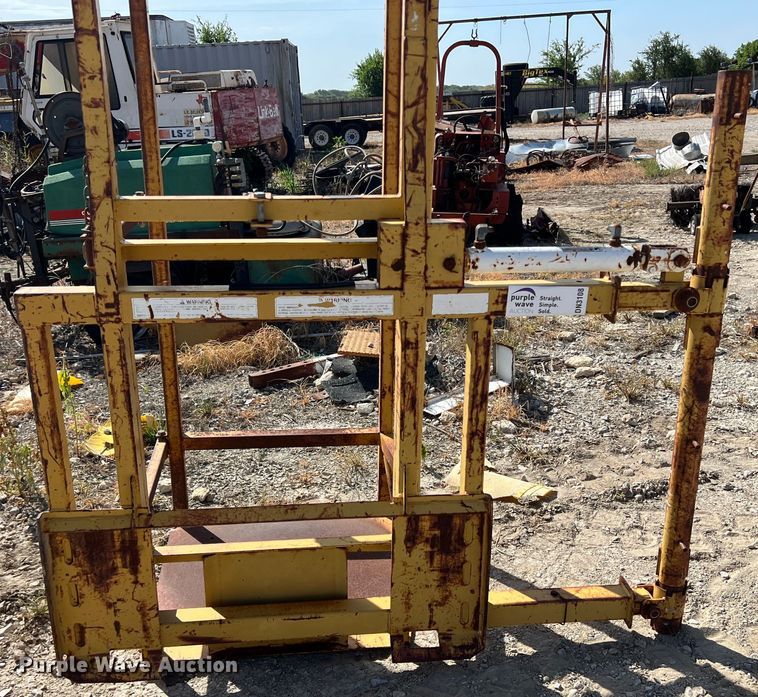 image for item DN3108 2008 Installink JR 1000  chain link fence dispenser