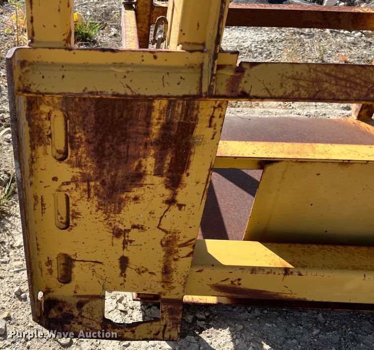 image for item DN3108 2008 Installink JR 1000  chain link fence dispenser