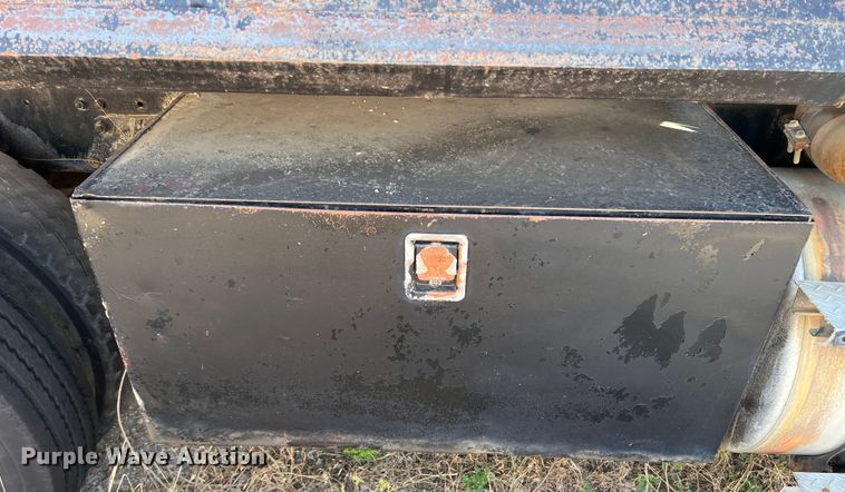 image for item DN3110 1994 Freightliner  dump truck