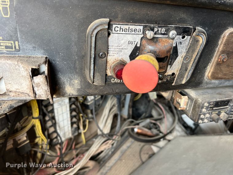 image for item DN3110 1994 Freightliner  dump truck