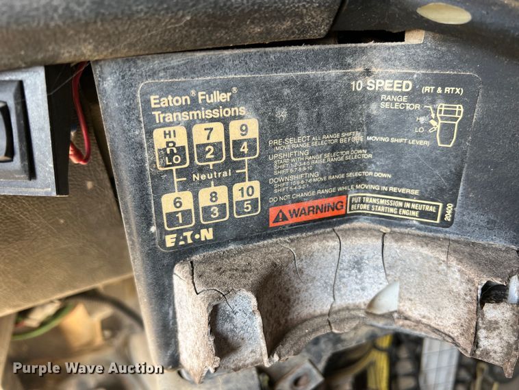 image for item DN3110 1994 Freightliner  dump truck