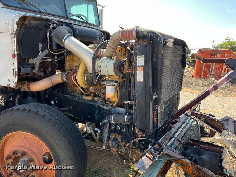 image for item DN3110 1994 Freightliner  dump truck