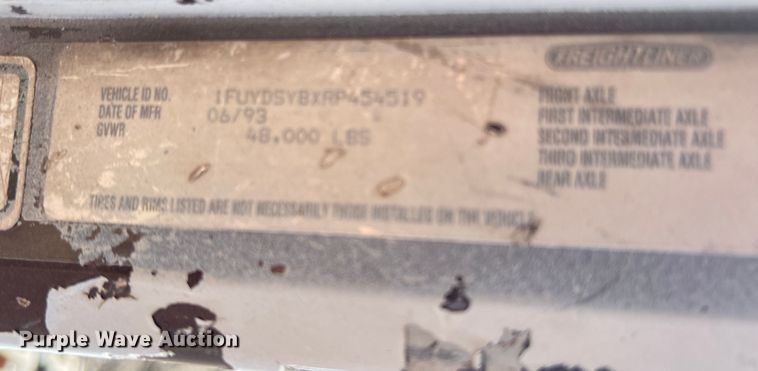 image for item DN3110 1994 Freightliner  dump truck