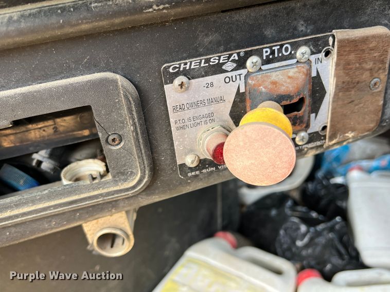 image for item DN3112 1994 Freightliner FLD  truck cab and chassis