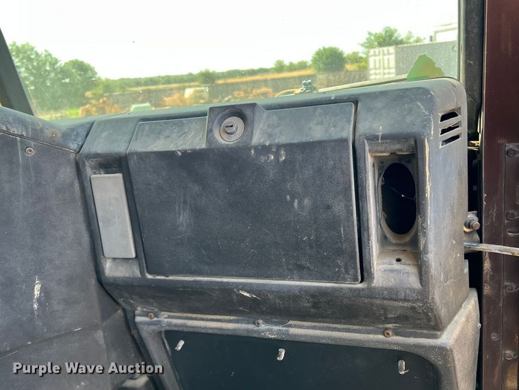 image for item DN3112 1994 Freightliner FLD  truck cab and chassis