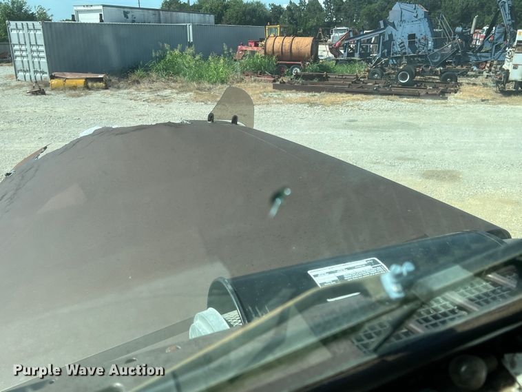 image for item DN3112 1994 Freightliner FLD  truck cab and chassis