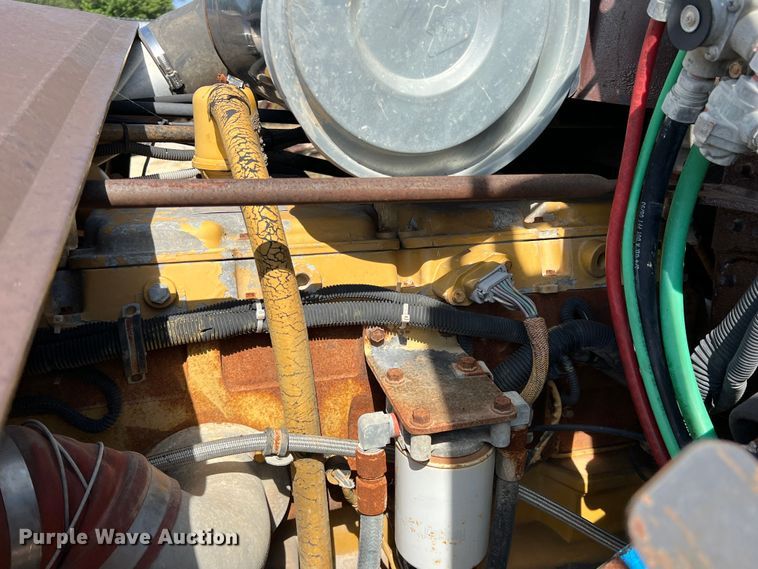 image for item DN3112 1994 Freightliner FLD  truck cab and chassis