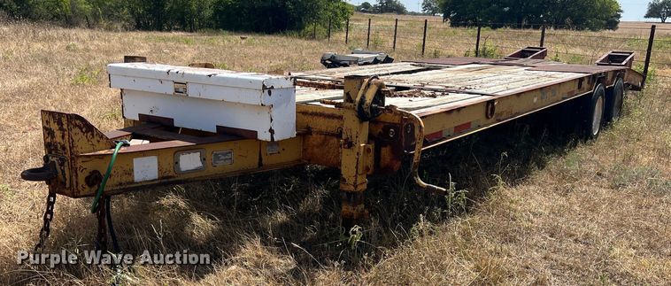 image for item DN3113 1999 Belshe FB-30  equipment trailer