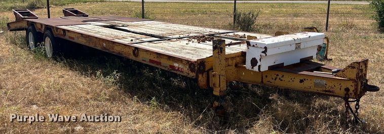 image for item DN3113 1999 Belshe FB-30  equipment trailer