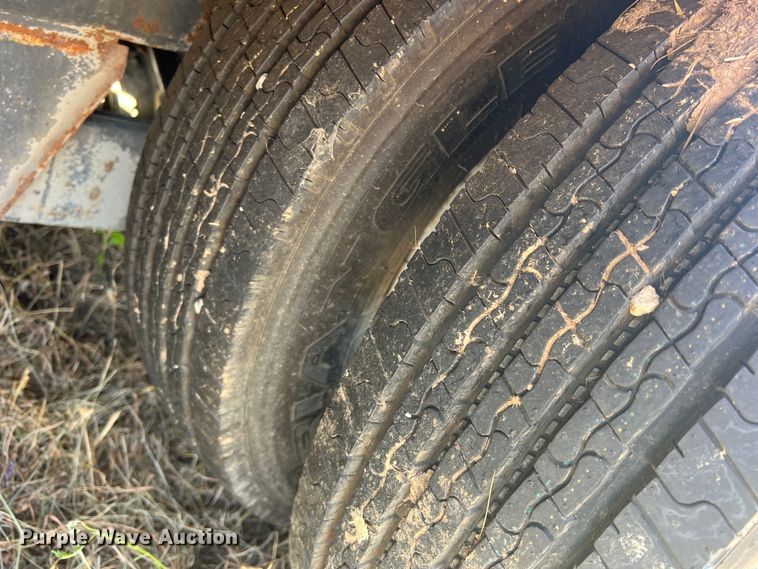 image for item DN3113 1999 Belshe FB-30  equipment trailer