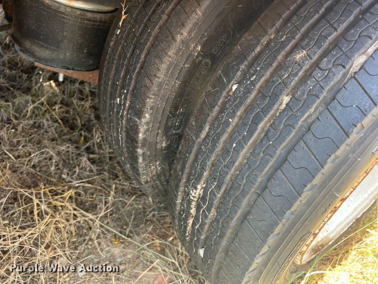 image for item DN3113 1999 Belshe FB-30  equipment trailer