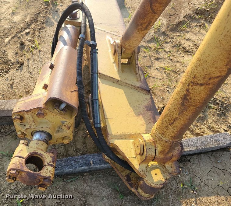 image for item DN4003 1977 Caterpillar D8K  dozer