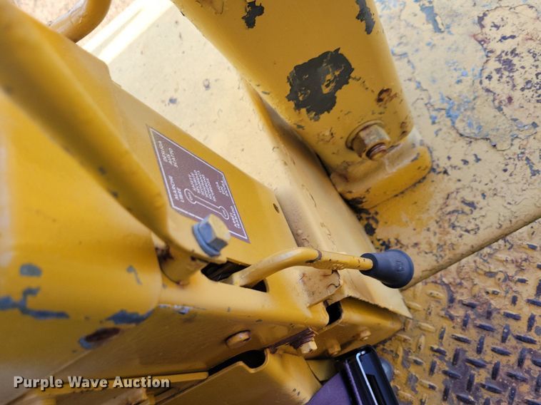 image for item DN4003 1977 Caterpillar D8K  dozer