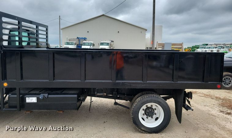 image for item DN6337 2005 Chevrolet C4500  dump flatbed truck