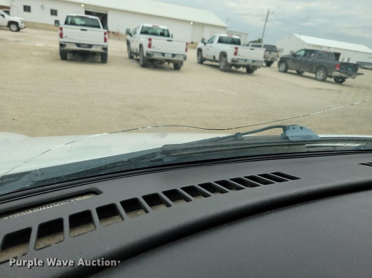 image for item DN6337 2005 Chevrolet C4500  dump flatbed truck