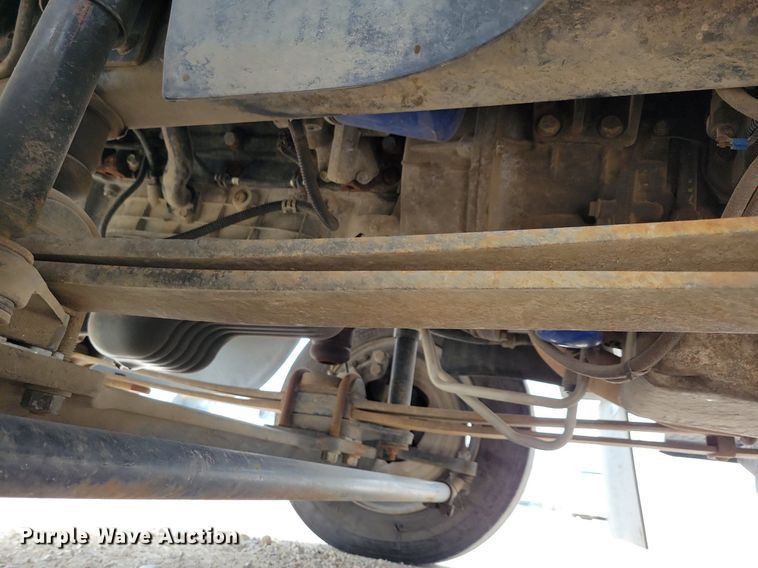 image for item DN6337 2005 Chevrolet C4500  dump flatbed truck