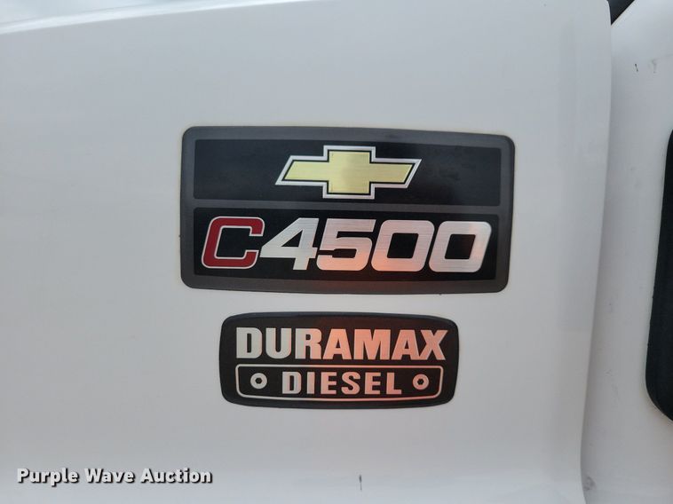 image for item DN6337 2005 Chevrolet C4500  dump flatbed truck