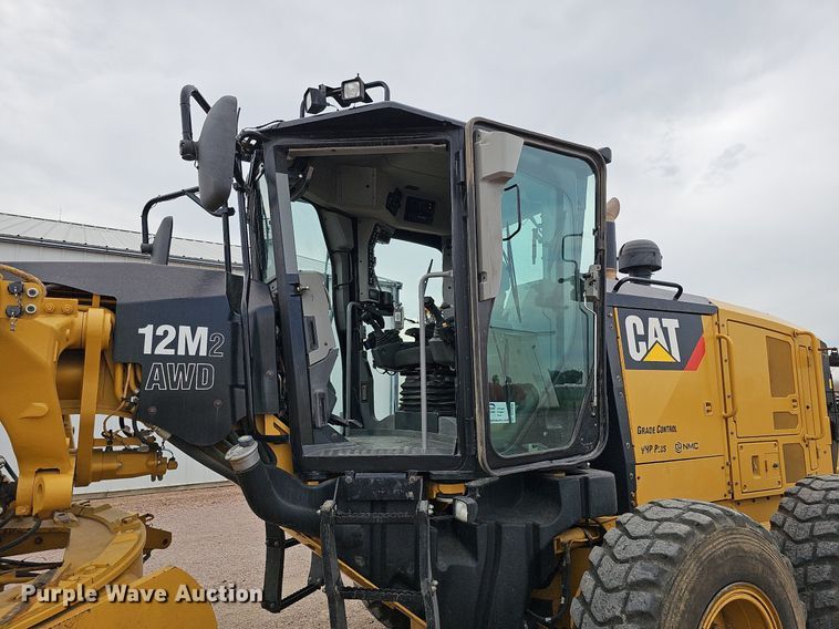 image for item DO2856 2014 Caterpillar 12M2 AWD VHP Plus  motor grader