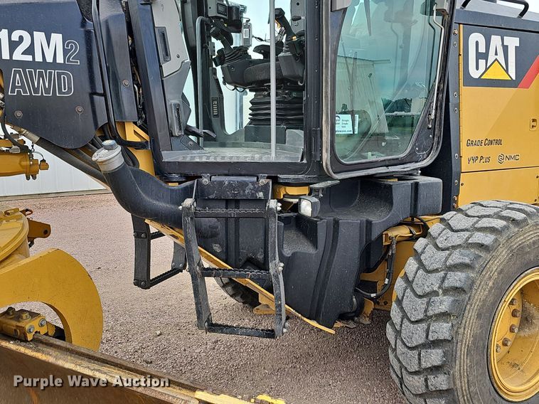 image for item DO2856 2014 Caterpillar 12M2 AWD VHP Plus  motor grader