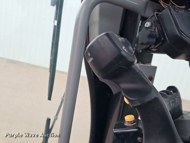 image for item DO2856 2014 Caterpillar 12M2 AWD VHP Plus  motor grader