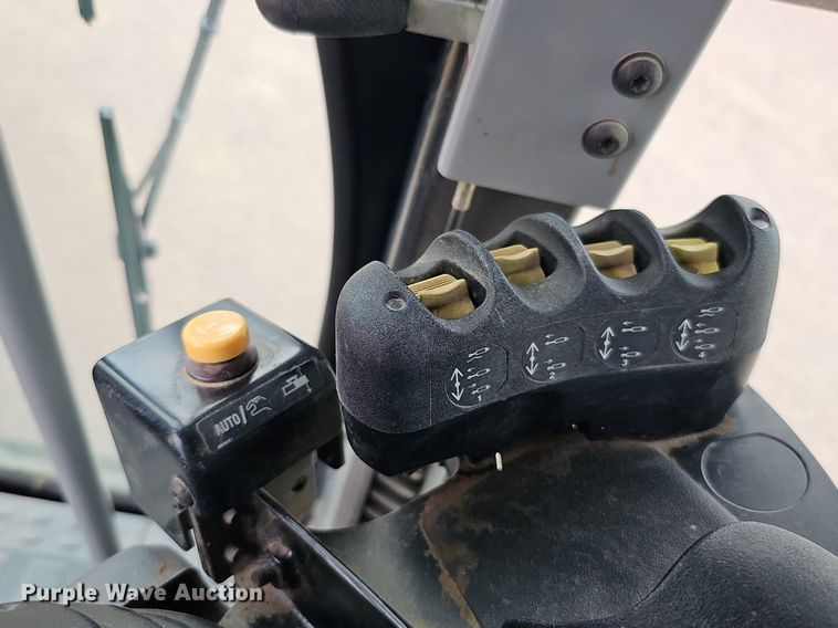 image for item DO2856 2014 Caterpillar 12M2 AWD VHP Plus  motor grader