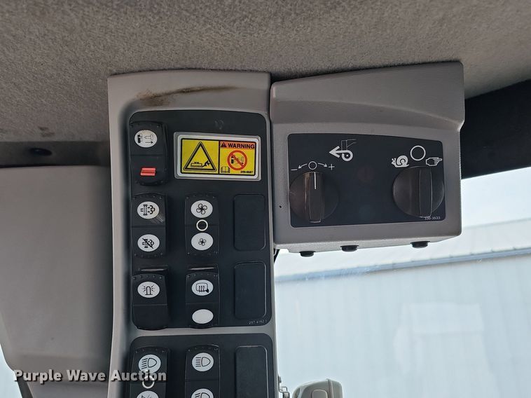 image for item DO2856 2014 Caterpillar 12M2 AWD VHP Plus  motor grader