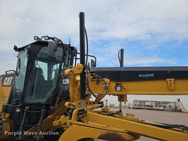 image for item DO2856 2014 Caterpillar 12M2 AWD VHP Plus  motor grader