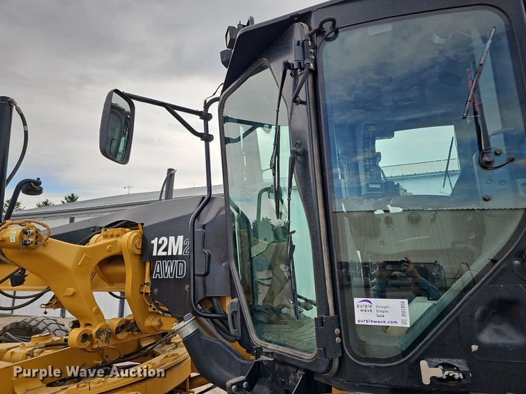 image for item DO2856 2014 Caterpillar 12M2 AWD VHP Plus  motor grader