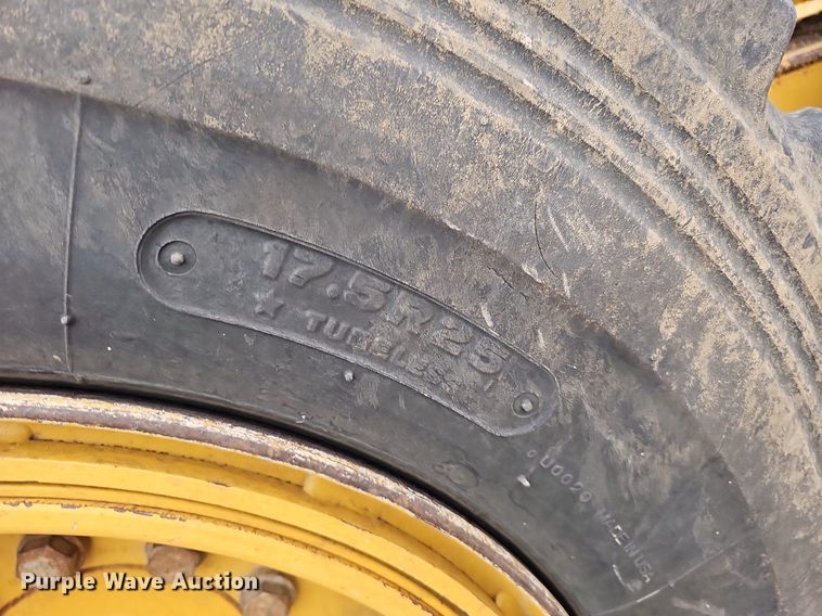 image for item DO2856 2014 Caterpillar 12M2 AWD VHP Plus  motor grader