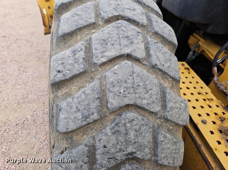 image for item DO2856 2014 Caterpillar 12M2 AWD VHP Plus  motor grader