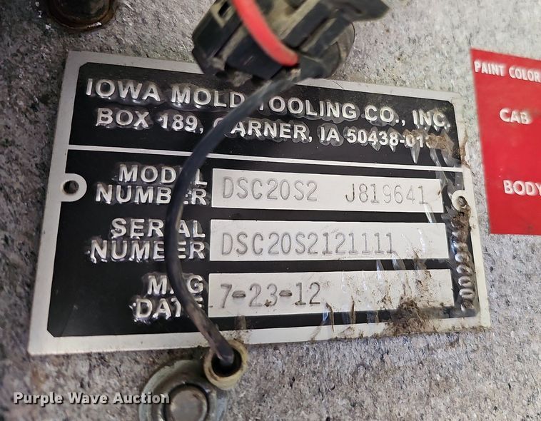 image for item DO2859 1998 Freightliner FL70  utility / service truck