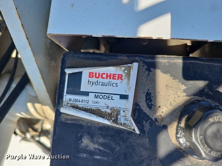 image for item DO2859 1998 Freightliner FL70  utility / service truck