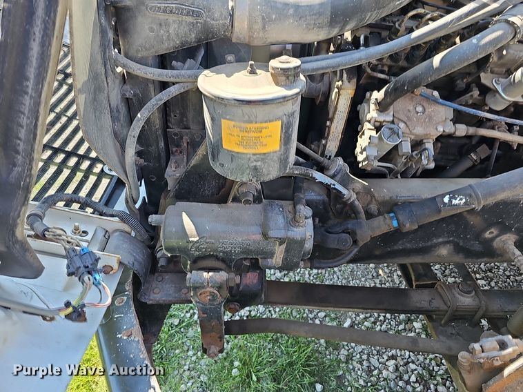 image for item DO2859 1998 Freightliner FL70  utility / service truck