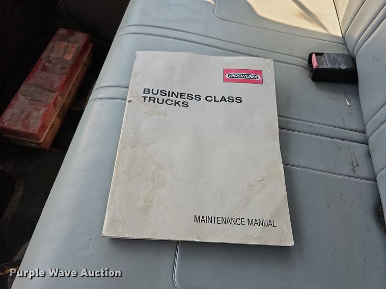 image for item DO2859 1998 Freightliner FL70  utility / service truck