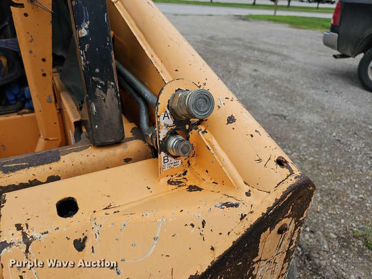 image for item DO2890 1996 Mustang 2060  skid steer loader