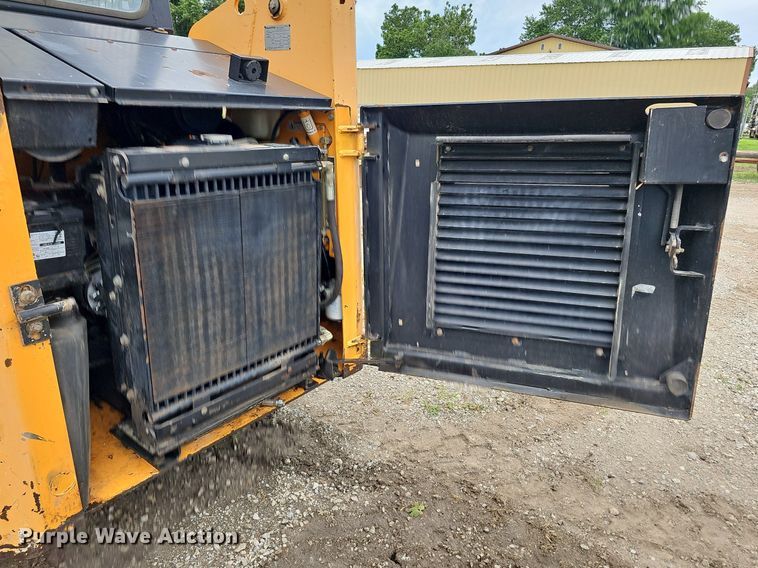 image for item DO2890 1996 Mustang 2060  skid steer loader