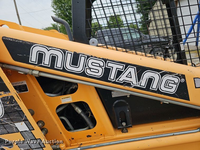 image for item DO2890 1996 Mustang 2060  skid steer loader