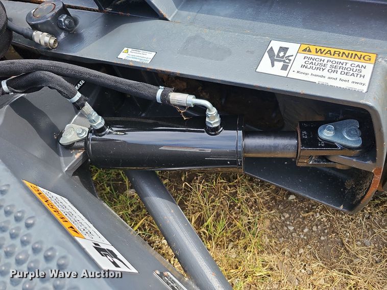 image for item DO2891 2019 Bobcat Dozer 96  skid steer dozer blade