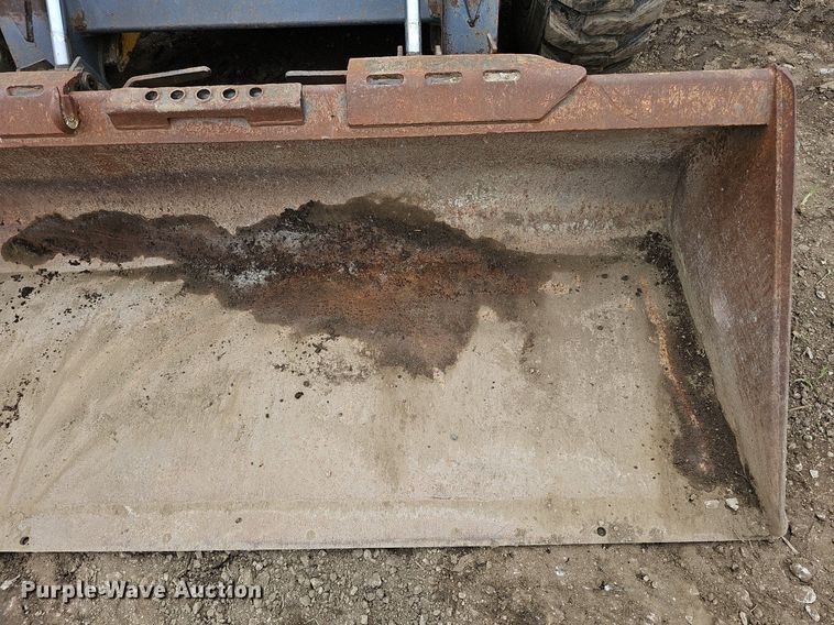 image for item DO2896 1999 New Holland LS190  skid steer loader