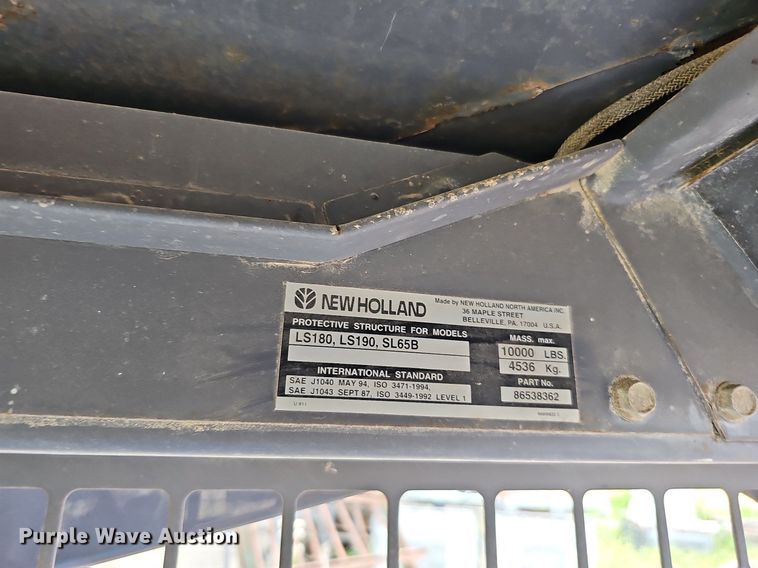 image for item DO2896 1999 New Holland LS190  skid steer loader