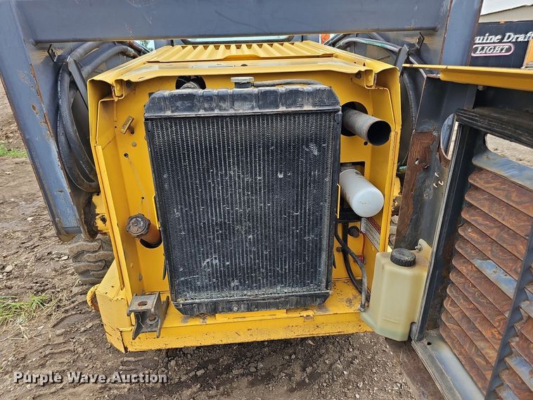 image for item DO2896 1999 New Holland LS190  skid steer loader