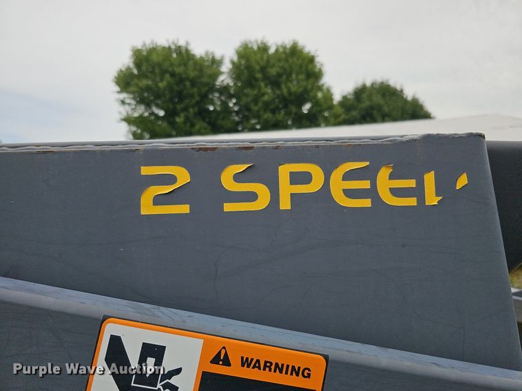 image for item DO2896 1999 New Holland LS190  skid steer loader