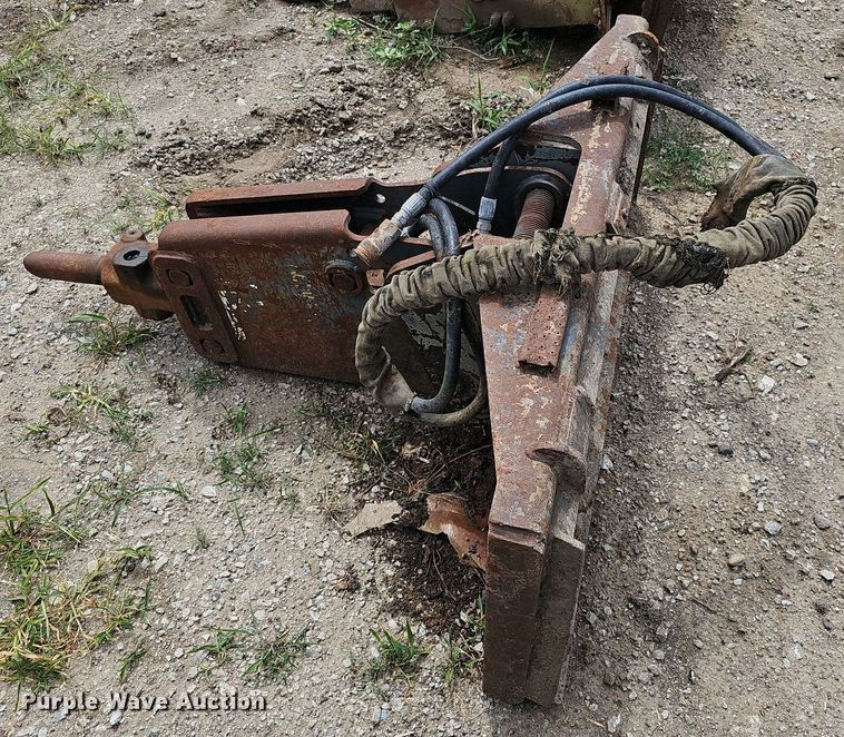 image for item DO2900 (2) skid steer breakers