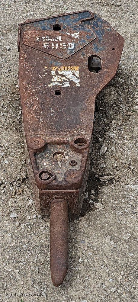 image for item DO2900 (2) skid steer breakers