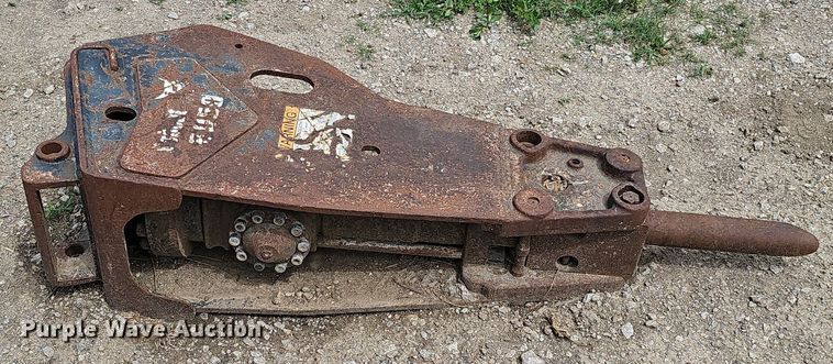 image for item DO2900 (2) skid steer breakers