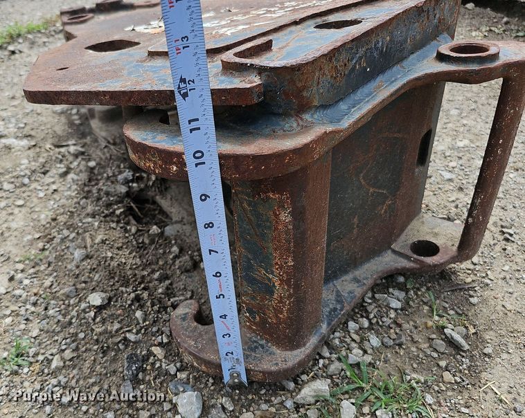 image for item DO2900 (2) skid steer breakers