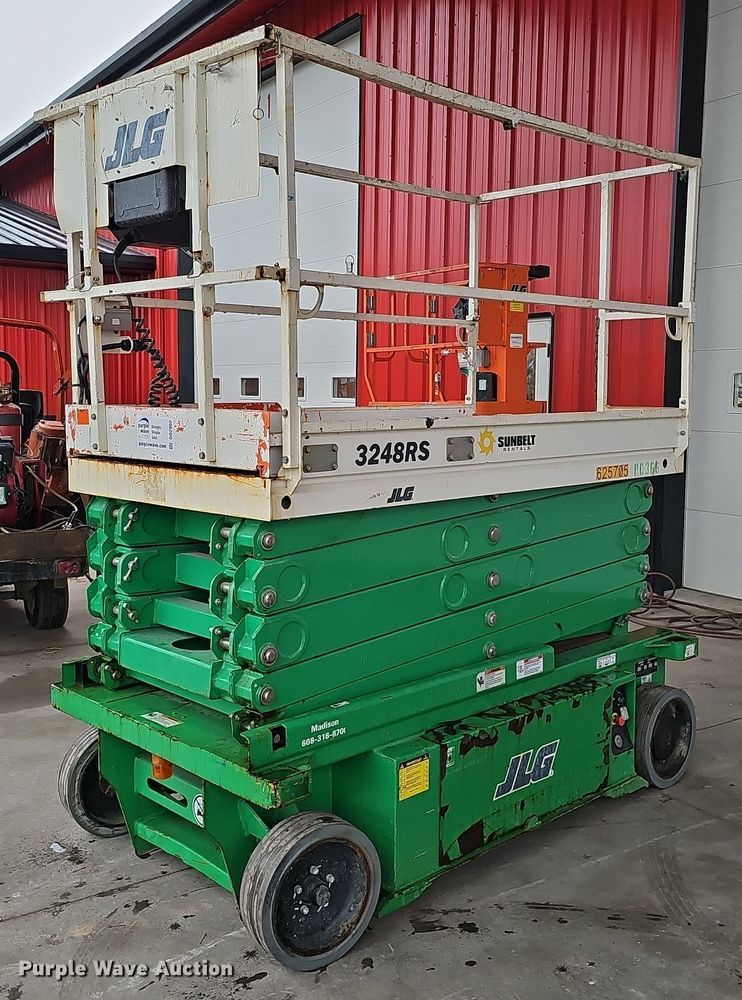 image for item DO2902 2012 JLG 3248RS  scissor lift