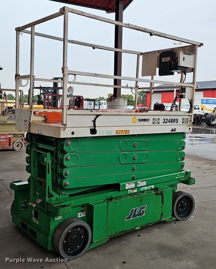 image for item DO2902 2012 JLG 3248RS  scissor lift