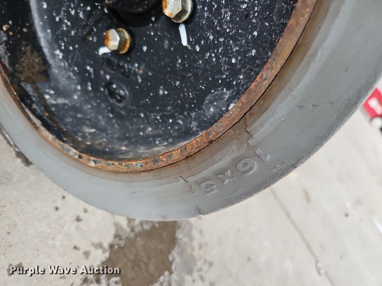 image for item DO2902 2012 JLG 3248RS  scissor lift