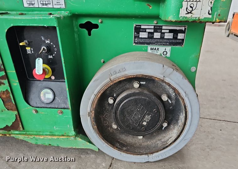 image for item DO2902 2012 JLG 3248RS  scissor lift